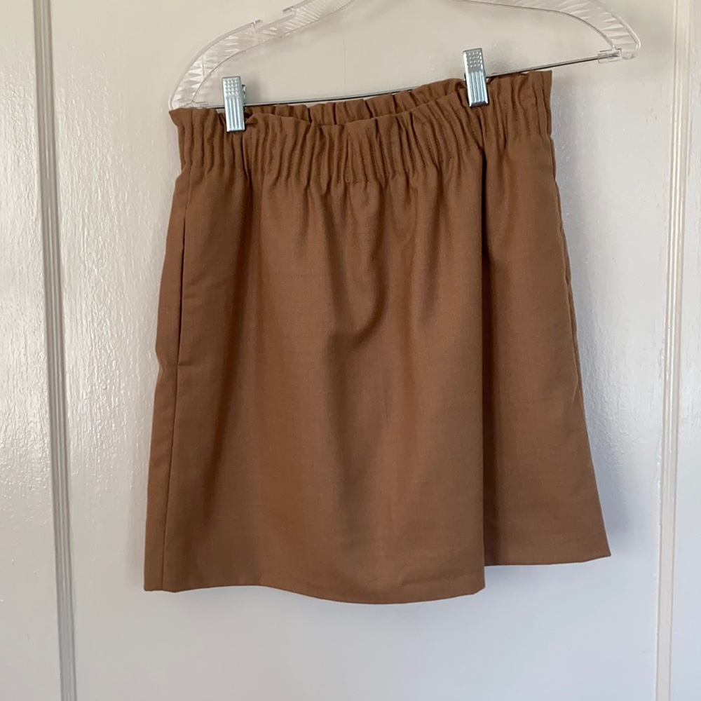 J crew - Lined skirt. With pockets. Size 2. NWOT